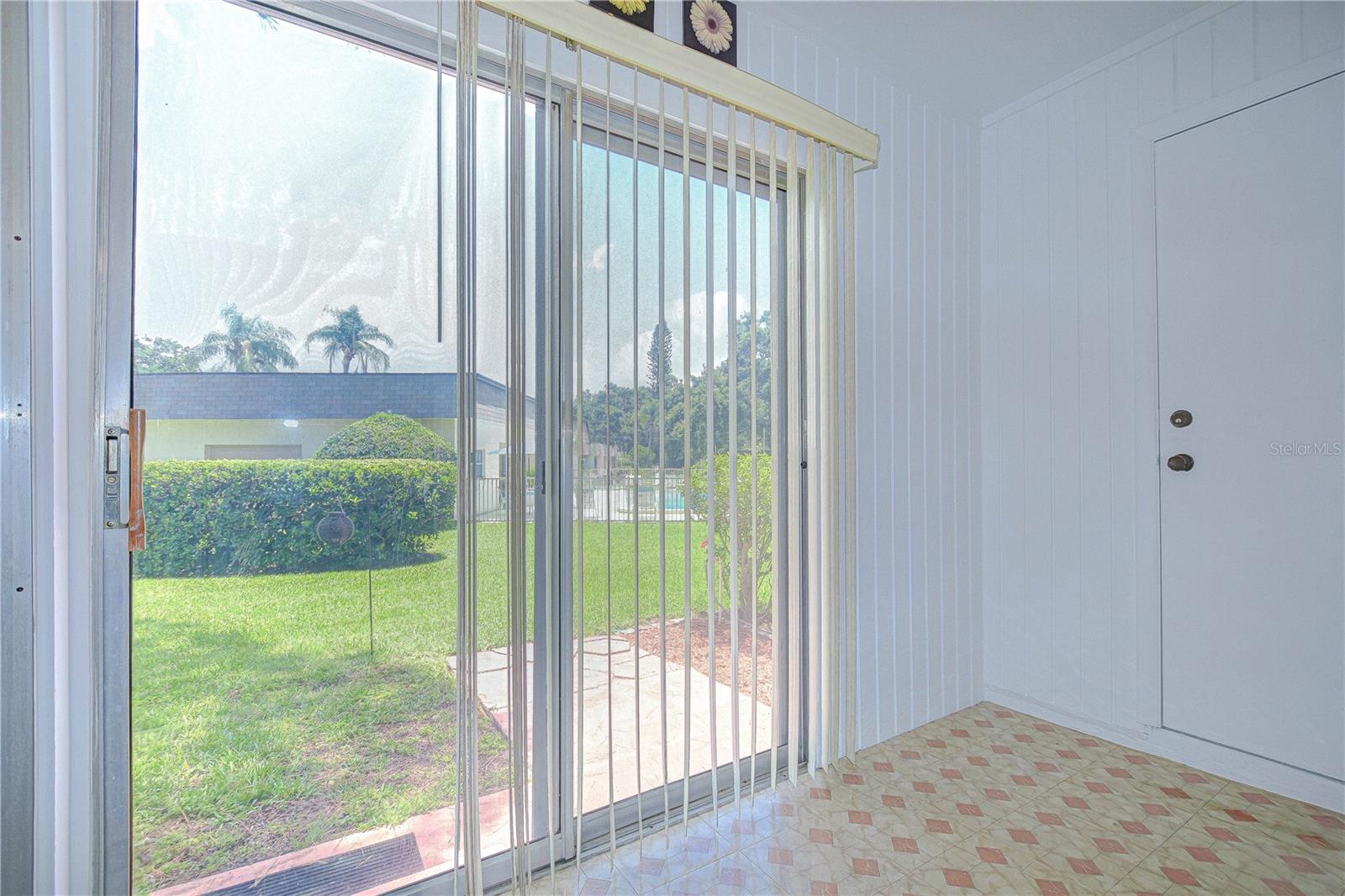DEERWOOD GARDENS UNIT ONE - Residential