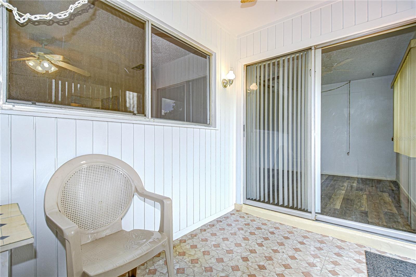 DEERWOOD GARDENS UNIT ONE - Residential