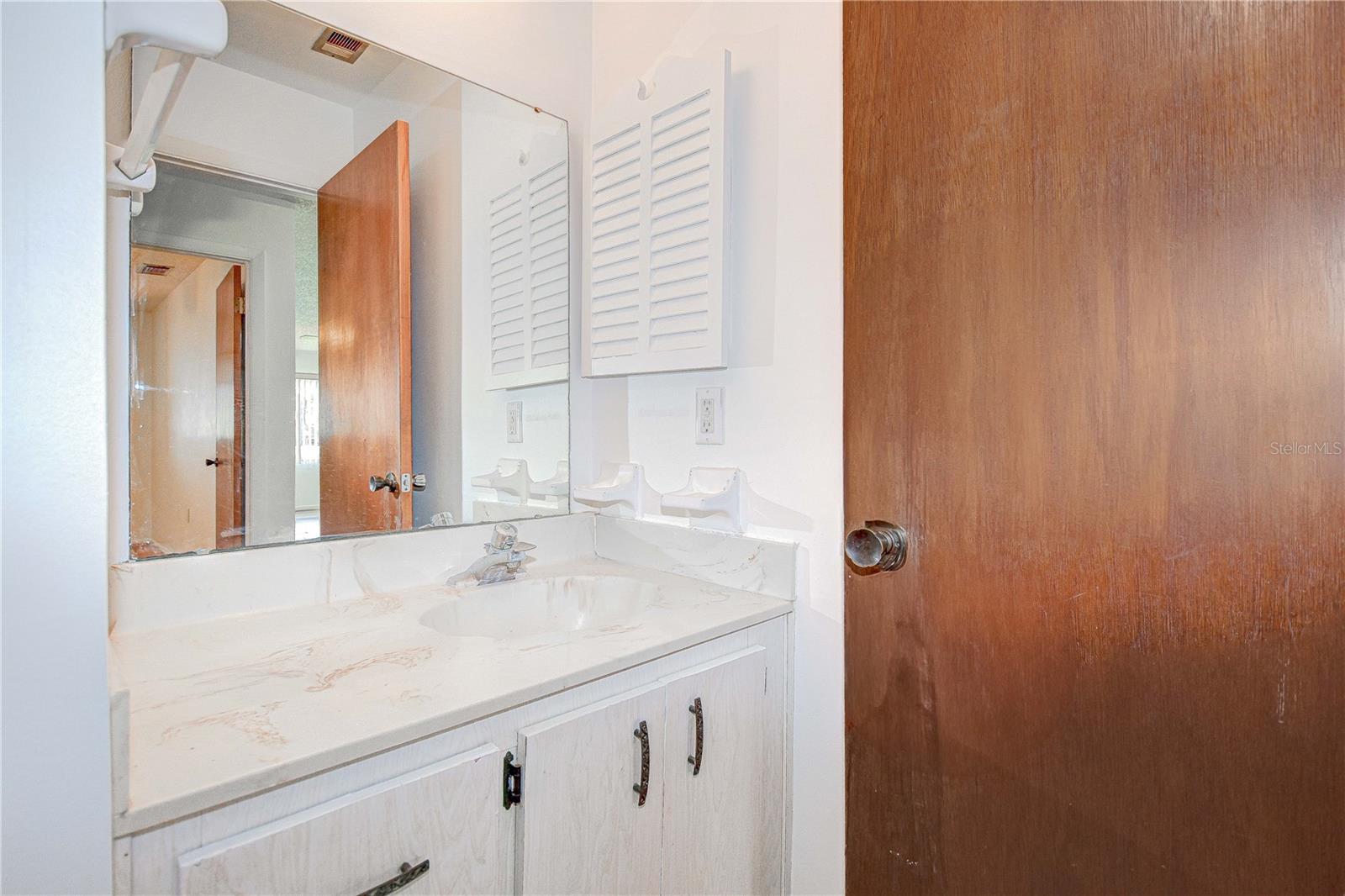 DEERWOOD GARDENS UNIT ONE - Residential