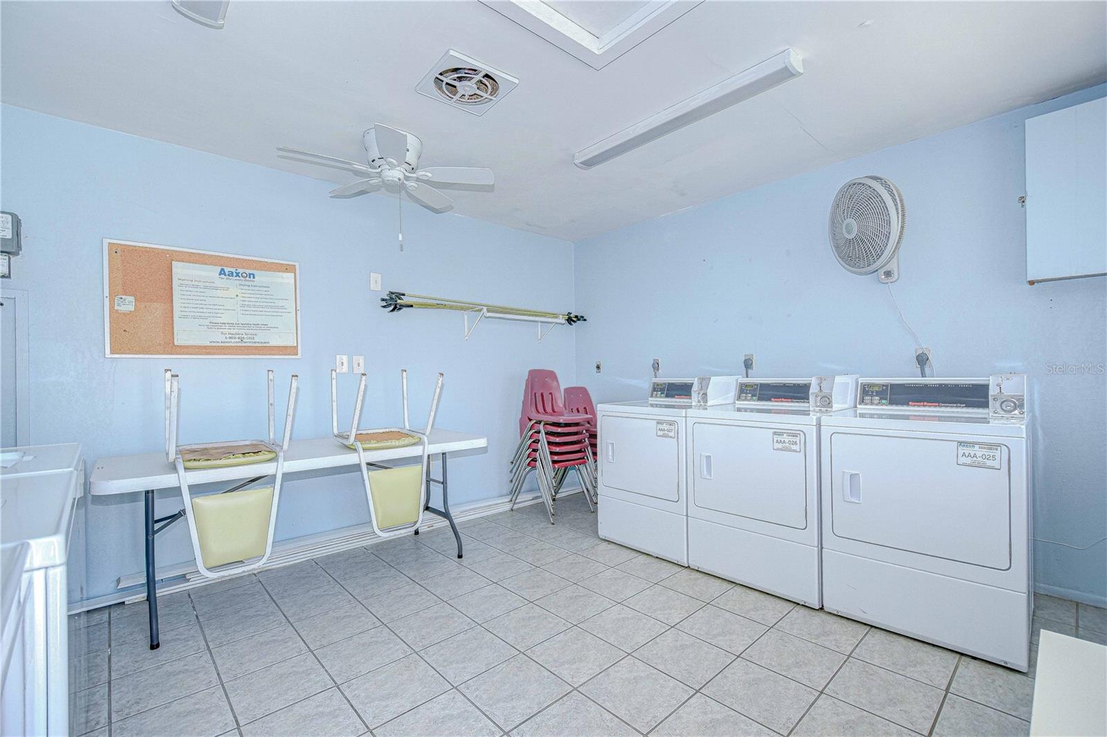 DEERWOOD GARDENS UNIT ONE - Residential