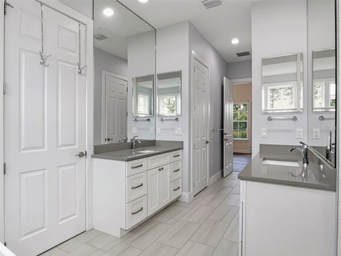 Tiny photo for 7956 Lake Nellie Road, Clermont, FL 34714 (MLS # G5117462)