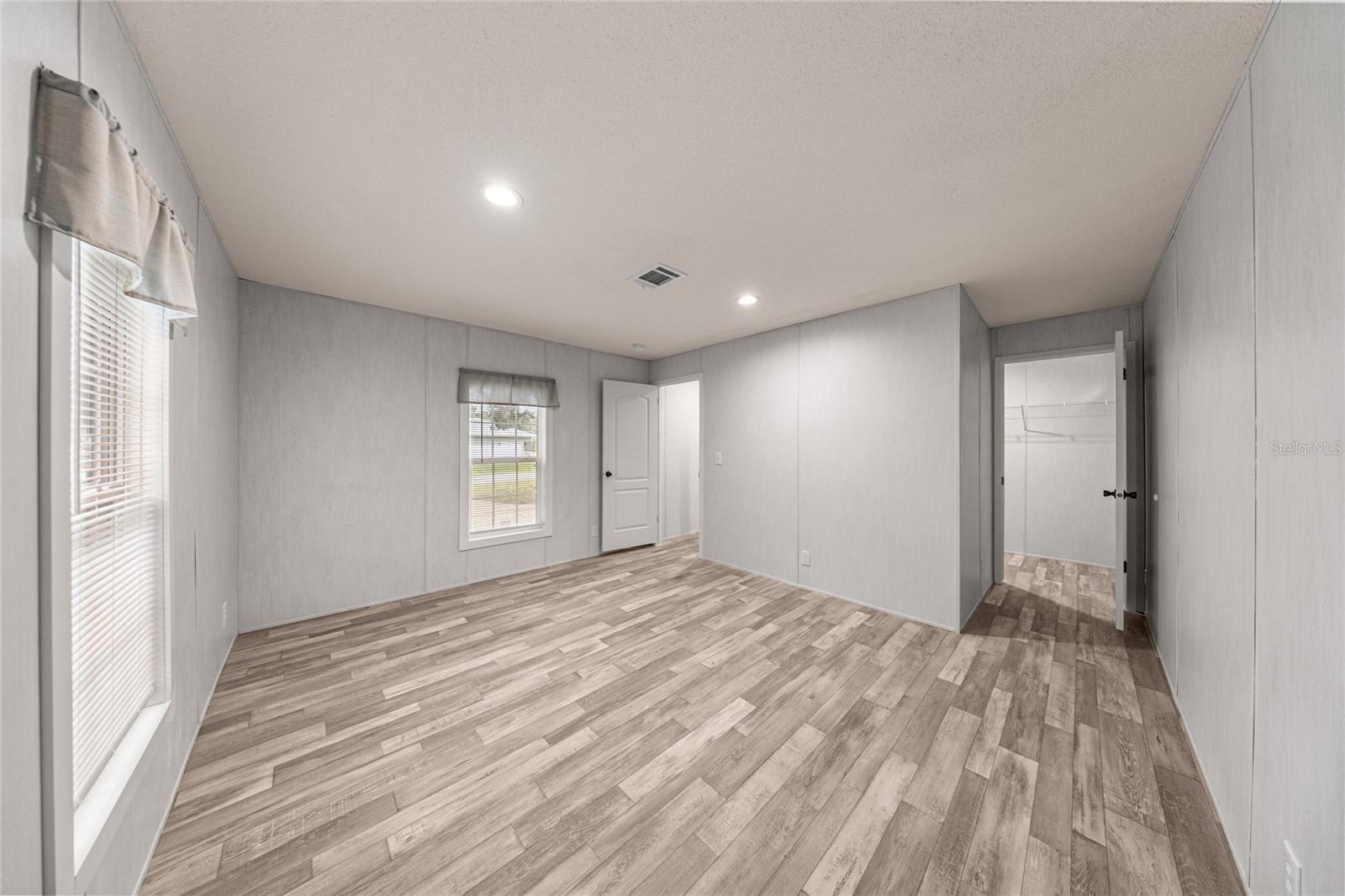 OCALA PARK ESTATES - Residential