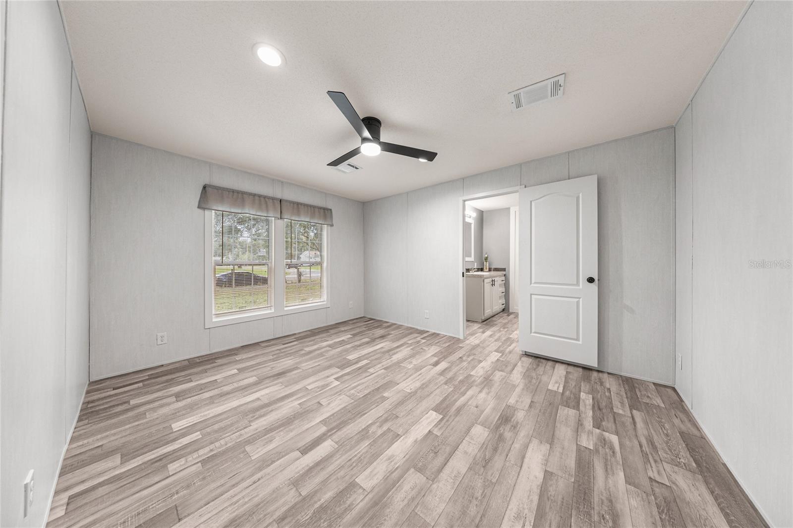 OCALA PARK ESTATES - Residential
