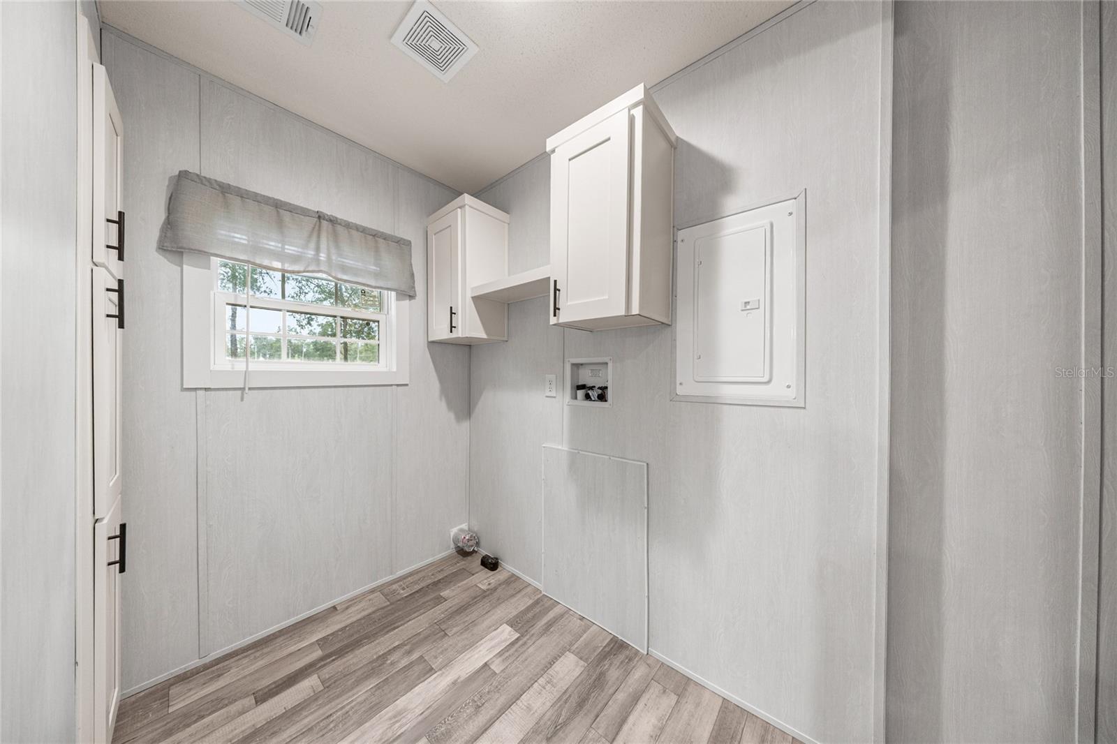 OCALA PARK ESTATES - Residential