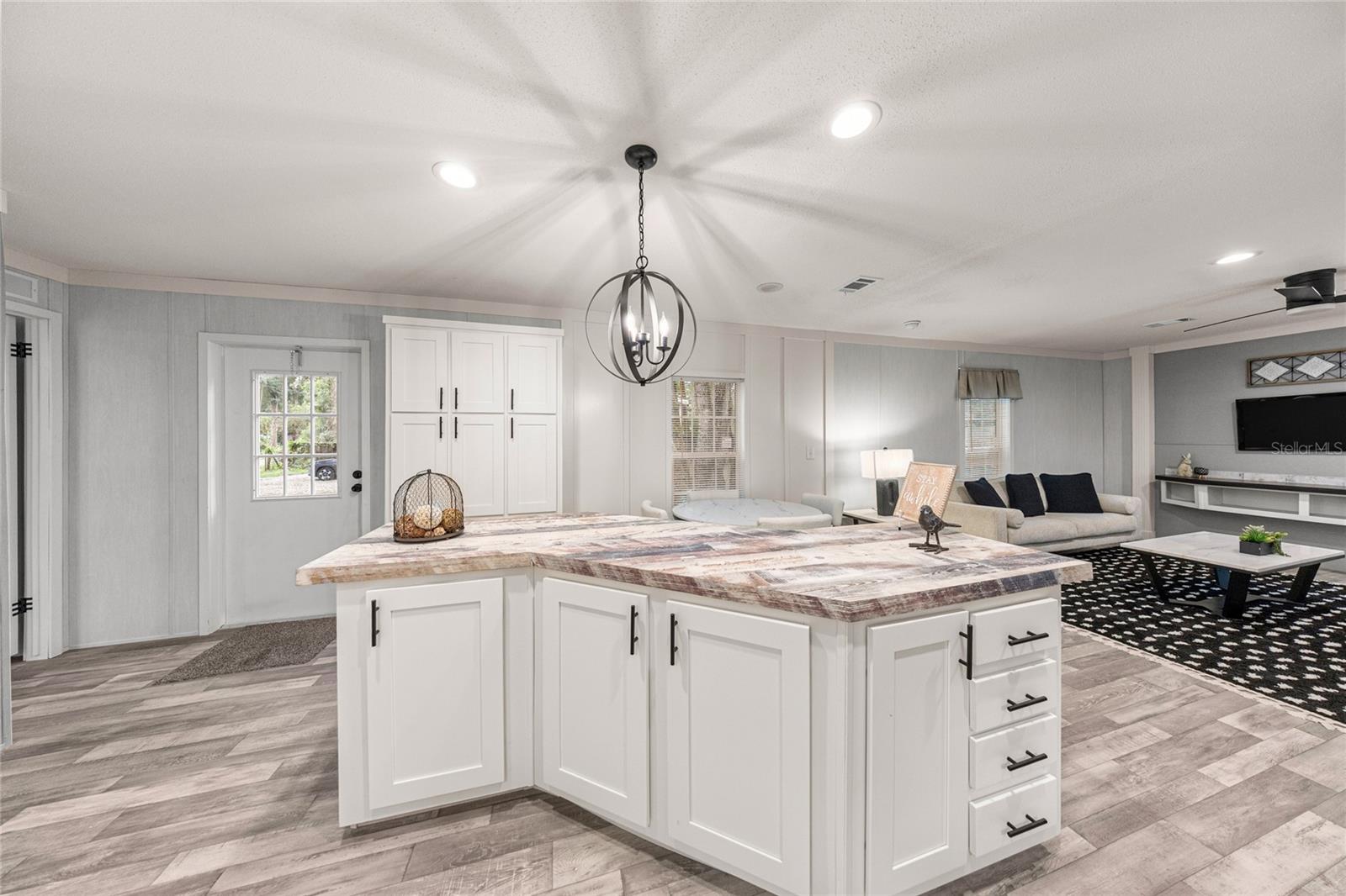 OCALA PARK ESTATES - Residential