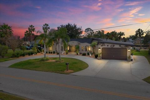 Tiny photo for 452 SE Paradise Point Road, Crystal River, FL 34429 (MLS # O6376601)