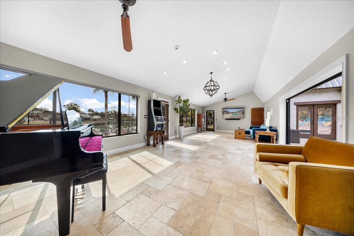 PARADISE COUNTRY CLUB UNIT 03 - Residential