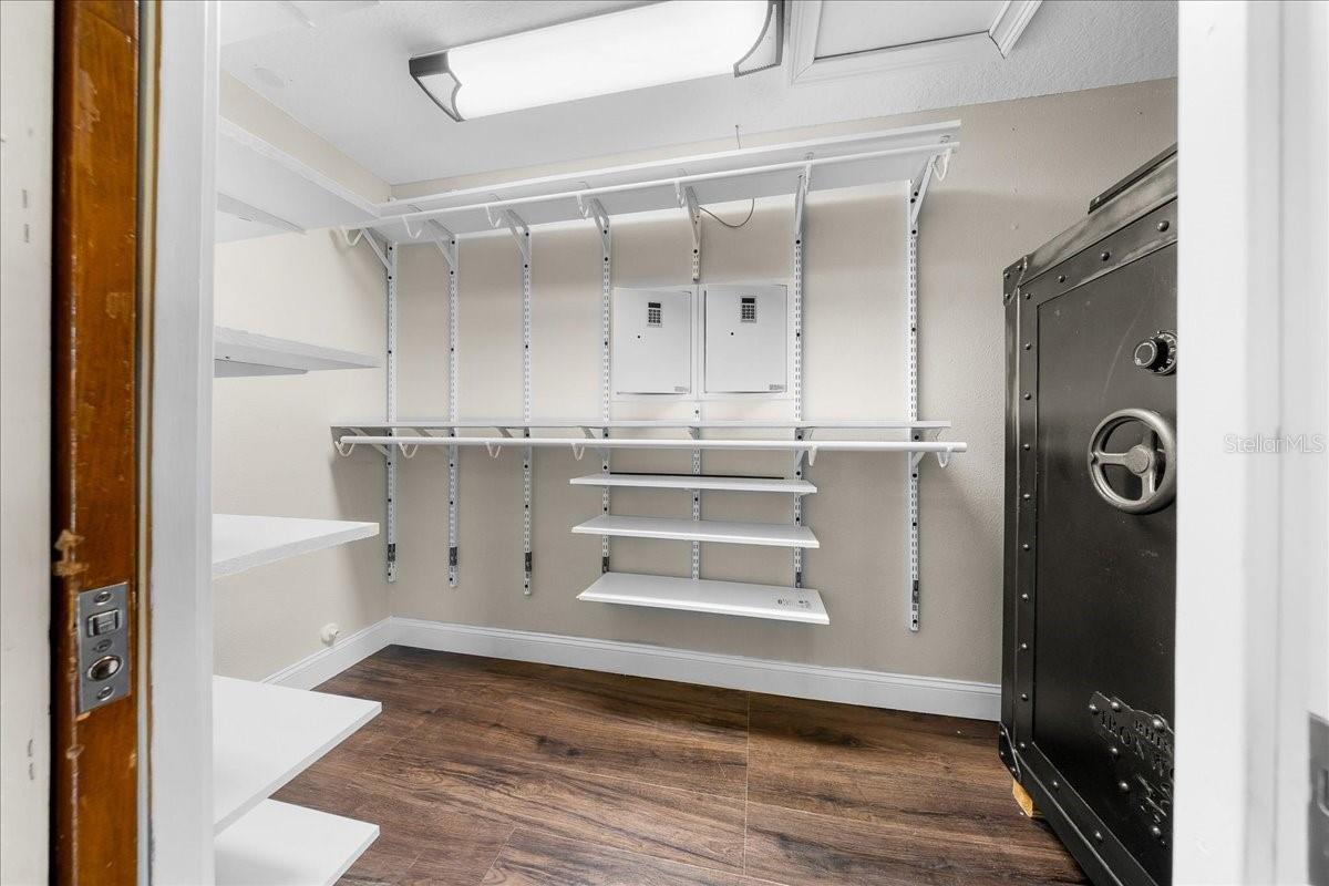 PARADISE COUNTRY CLUB UNIT 03 - Residential