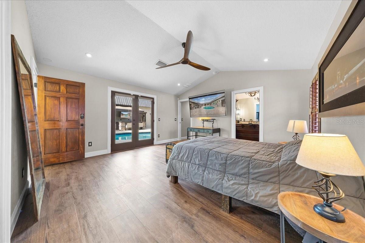 PARADISE COUNTRY CLUB UNIT 03 - Residential