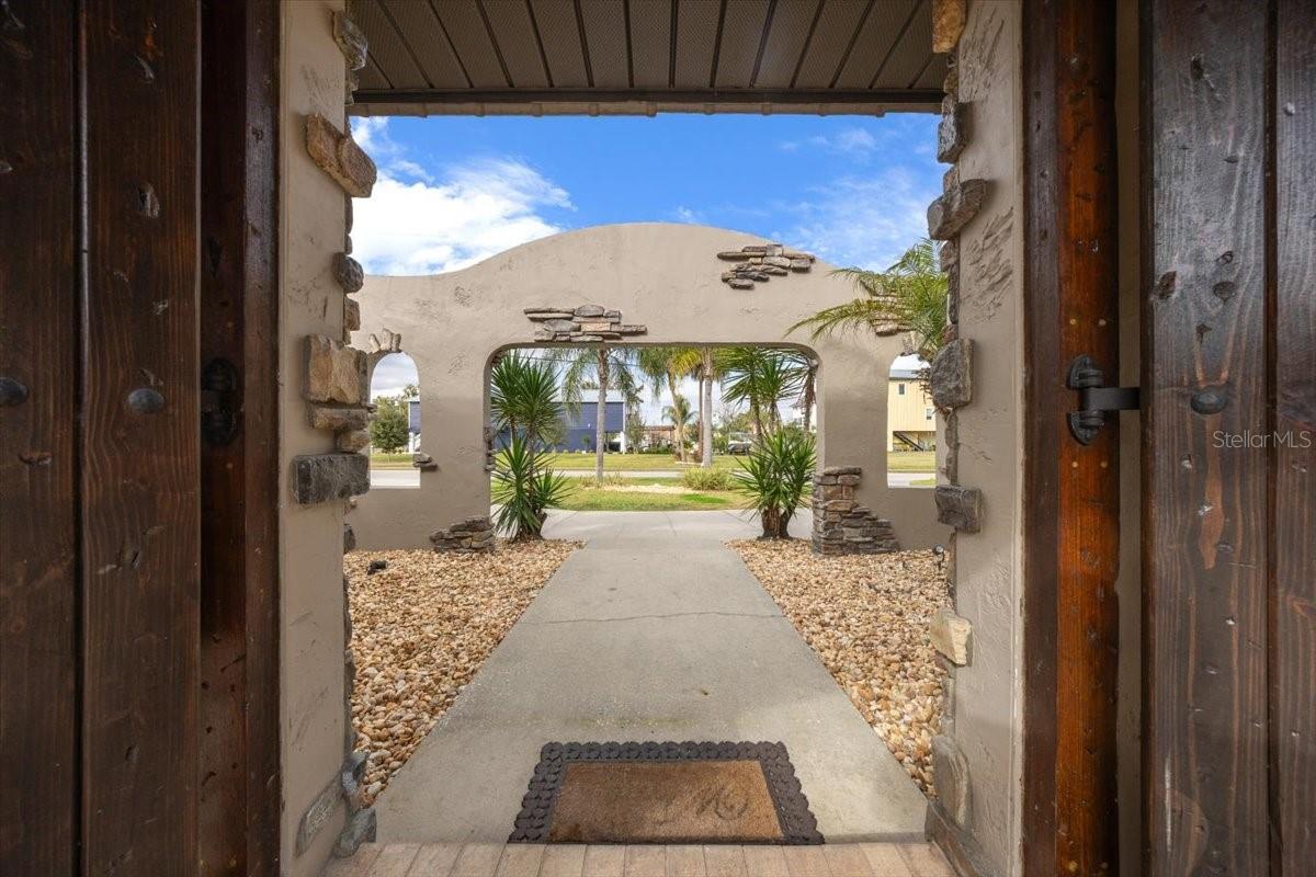 452 SE PARADISE POINT ROAD