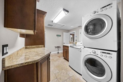 Tiny photo for 452 SE Paradise Point Road, Crystal River, FL 34429 (MLS # O6376601)