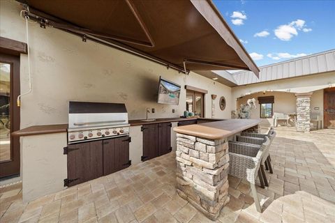 Tiny photo for 452 SE Paradise Point Road, Crystal River, FL 34429 (MLS # O6376601)