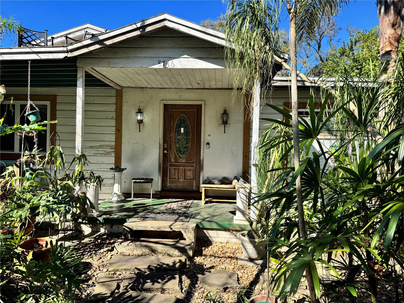 8716 N TEMPLE AVENUE