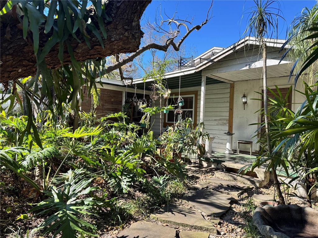 Photo of 8716 N Temple Avenue, Tampa, FL 33617 (MLS # TB8479492)