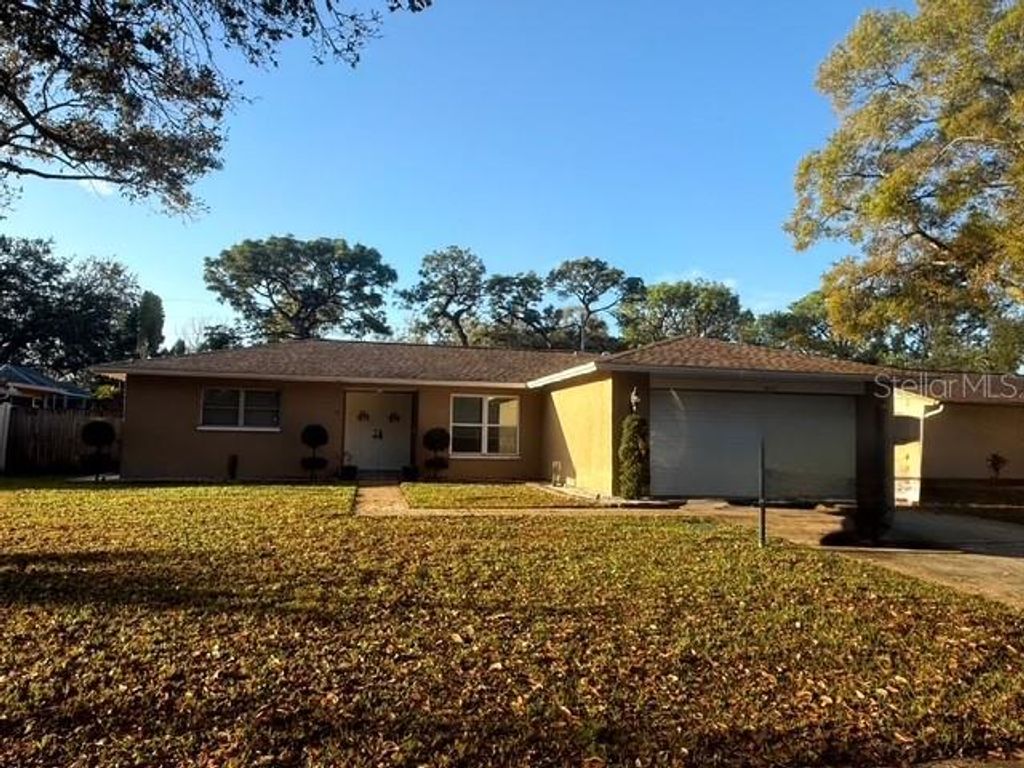 Photo of 2637 Cypress Bend Drive, Clearwater, FL 33761 (MLS # TB8484147)