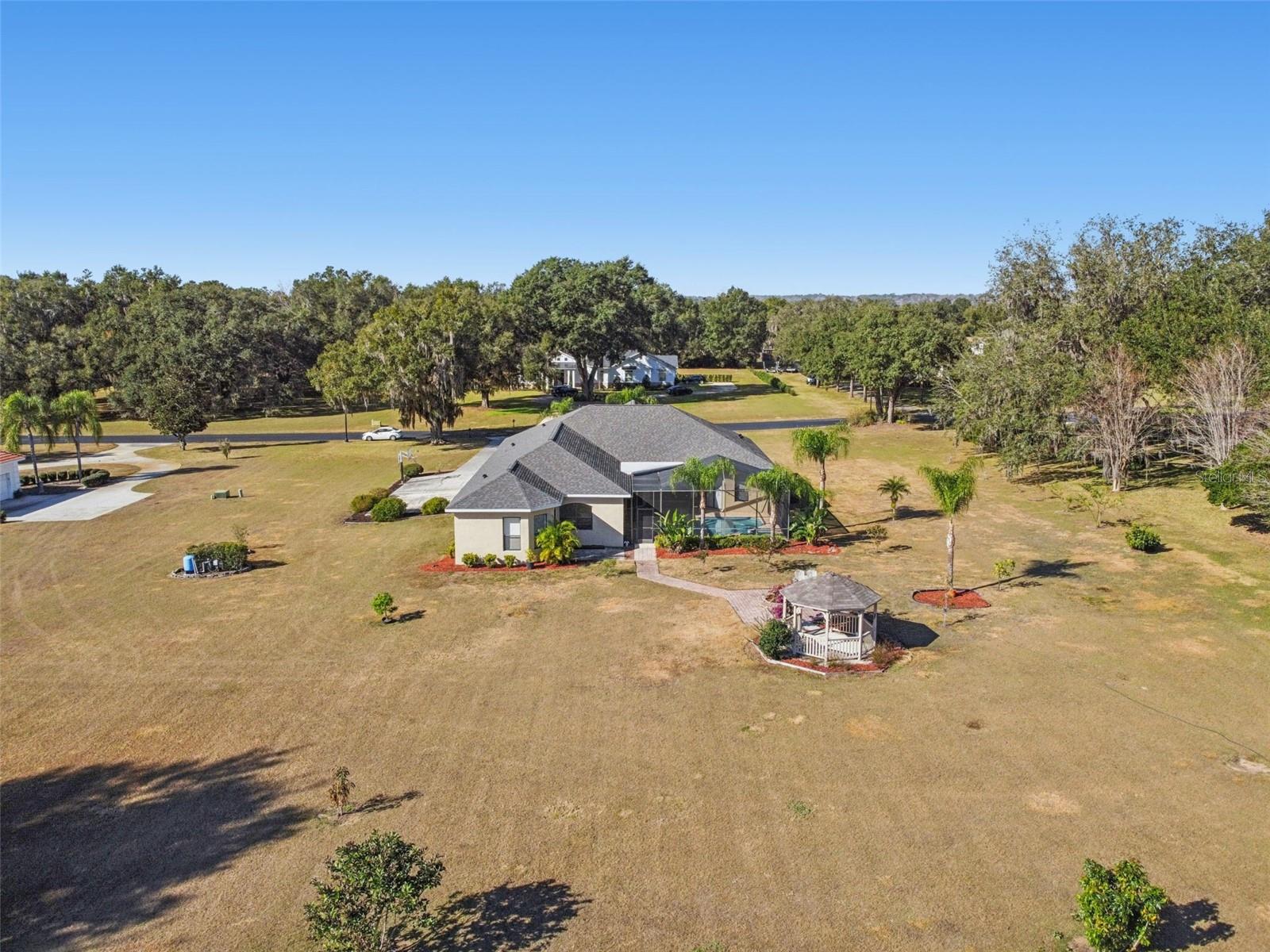 WILLOW RUN - Residential