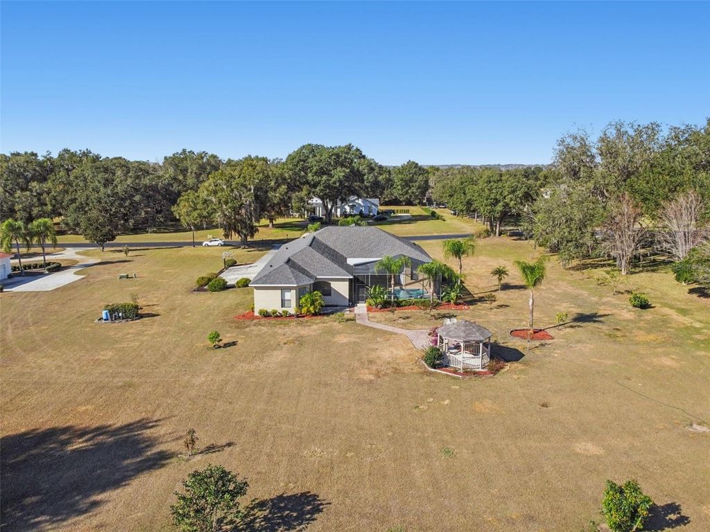 Photo of 14308 Willow Run, Dade City, FL 33523 (MLS # O6371736)