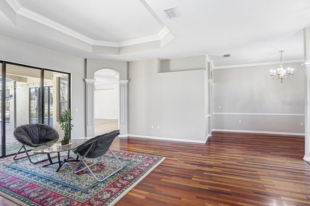 WILLOW RUN - Residential