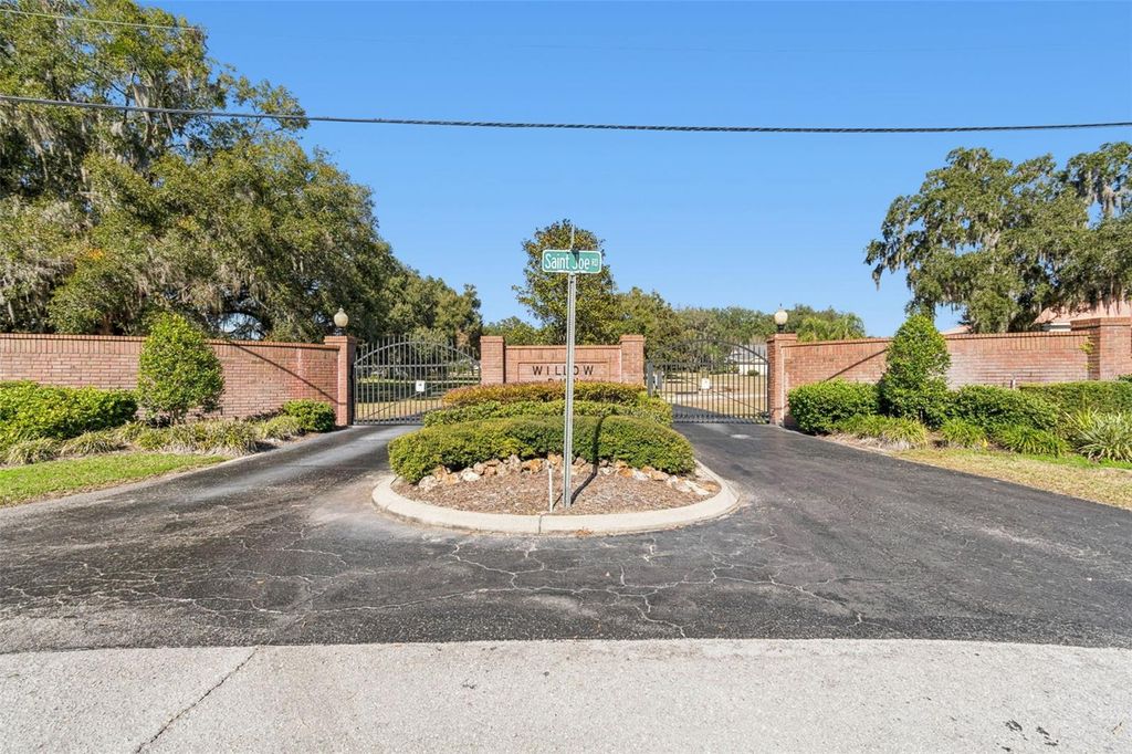 Photo of 14308 Willow Run, Dade City, FL 33523 (MLS # O6371736)