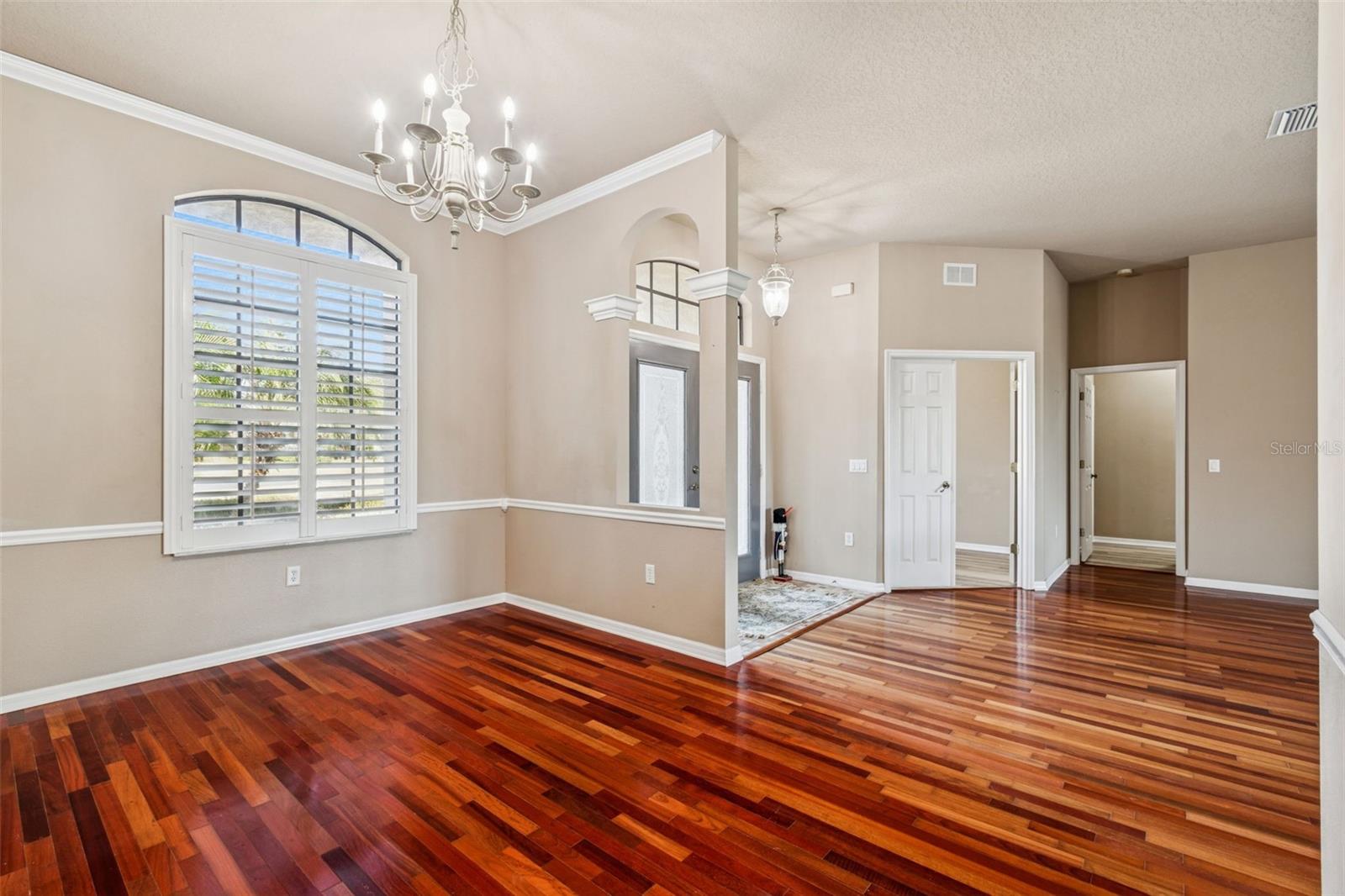 WILLOW RUN - Residential