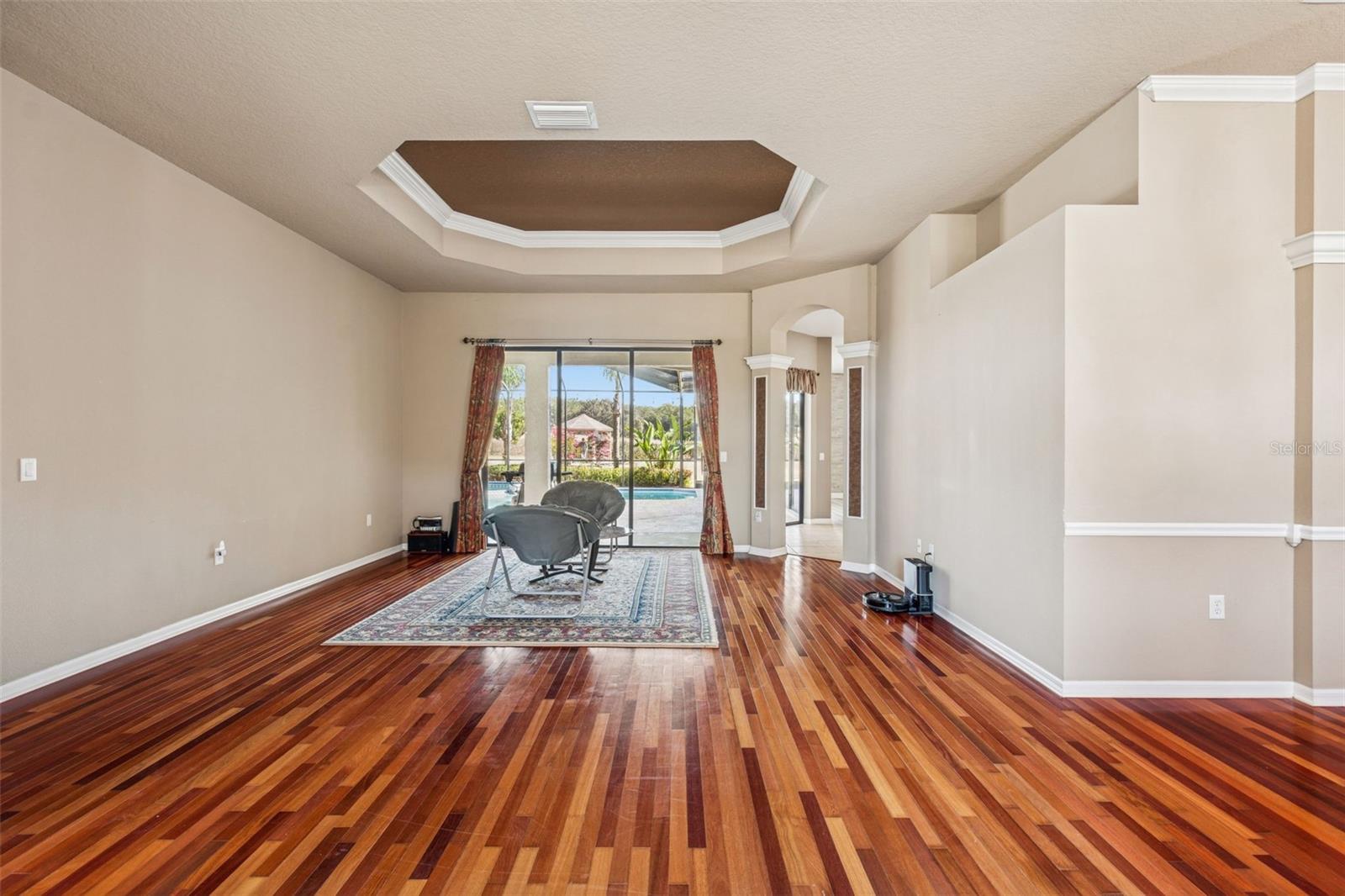 WILLOW RUN - Residential