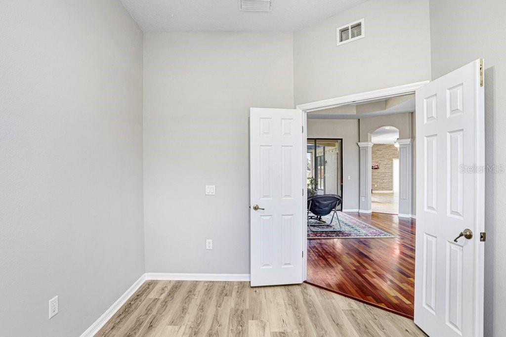 WILLOW RUN - Residential