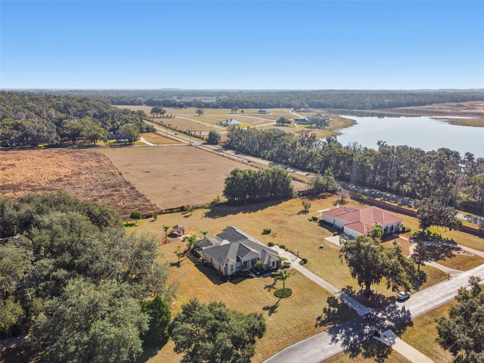 WILLOW RUN - Residential