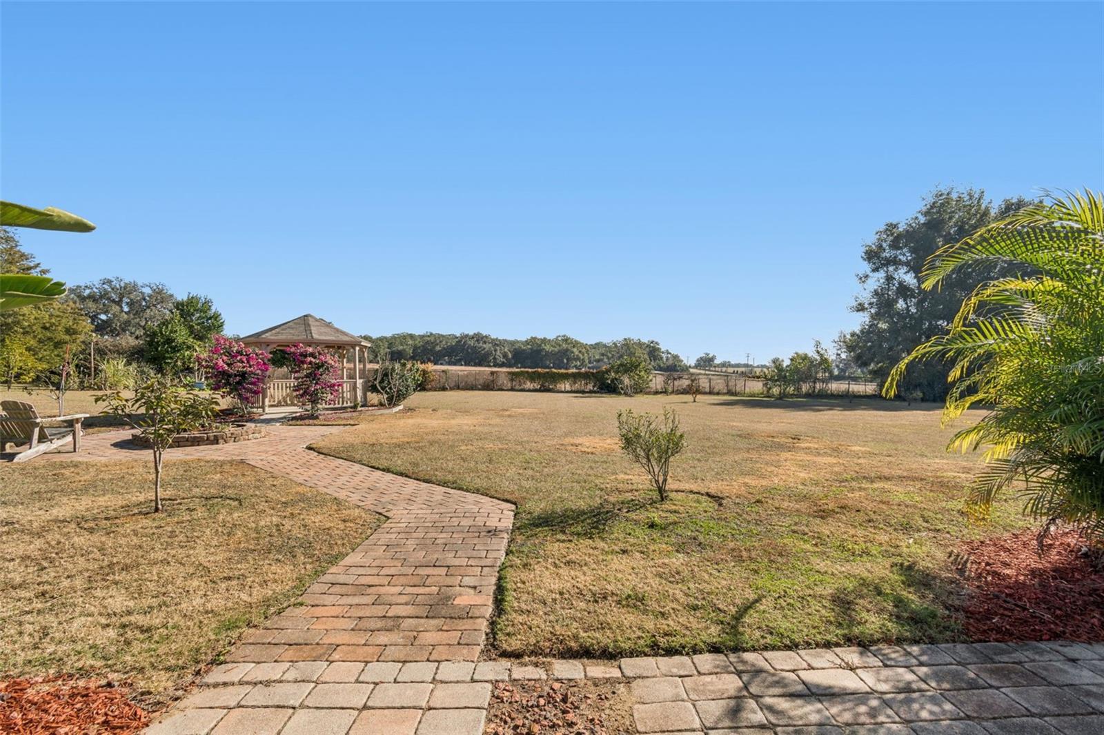 WILLOW RUN - Residential