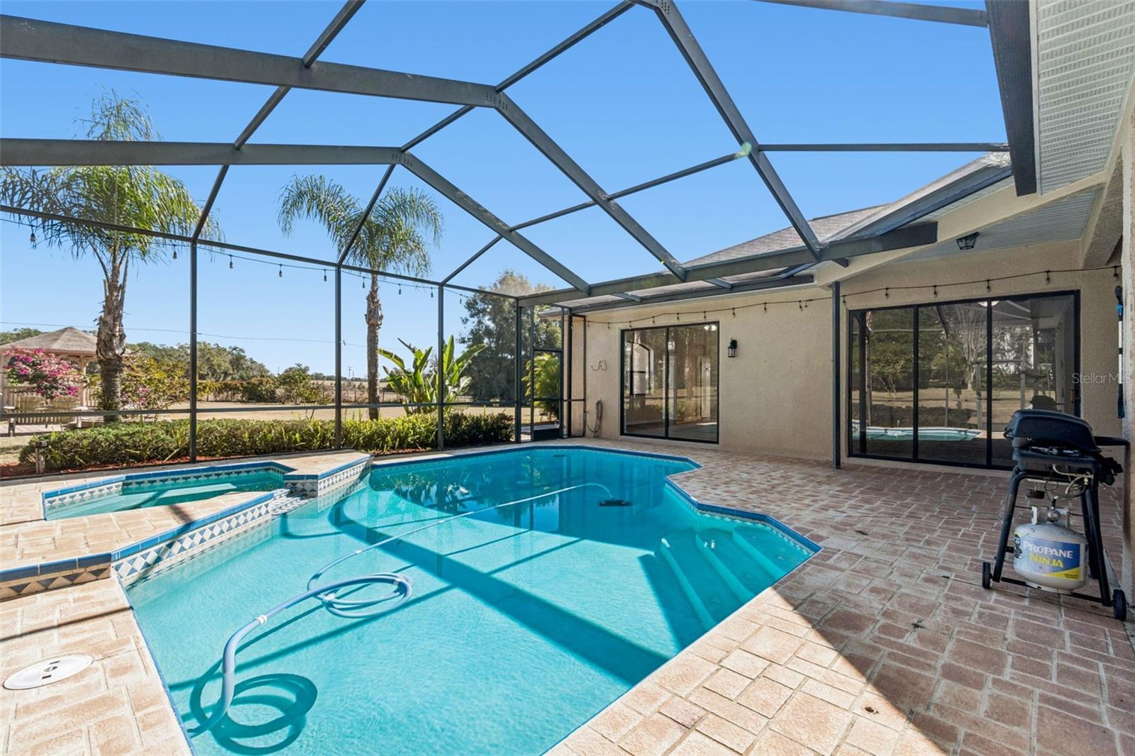 WILLOW RUN - Residential