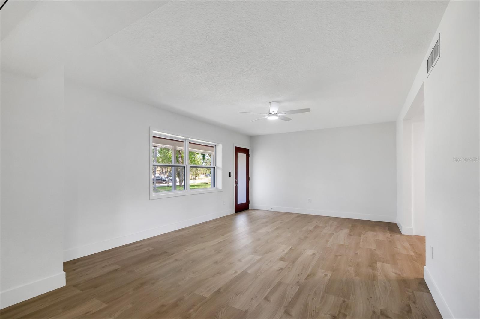 KILLARNEY CIRCLE - Residential