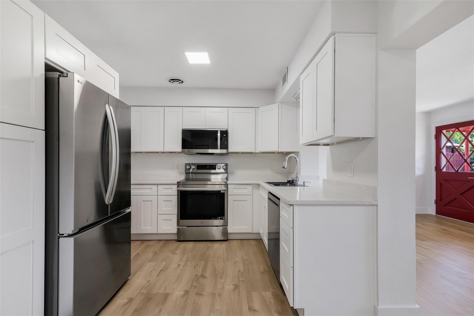 KILLARNEY CIRCLE - Residential