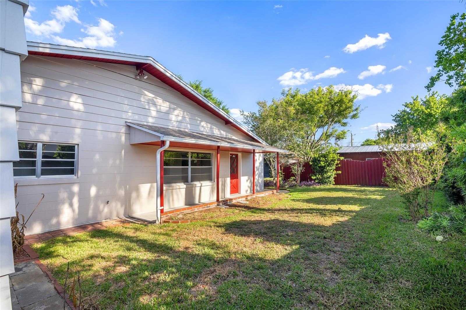 KILLARNEY CIRCLE - Residential
