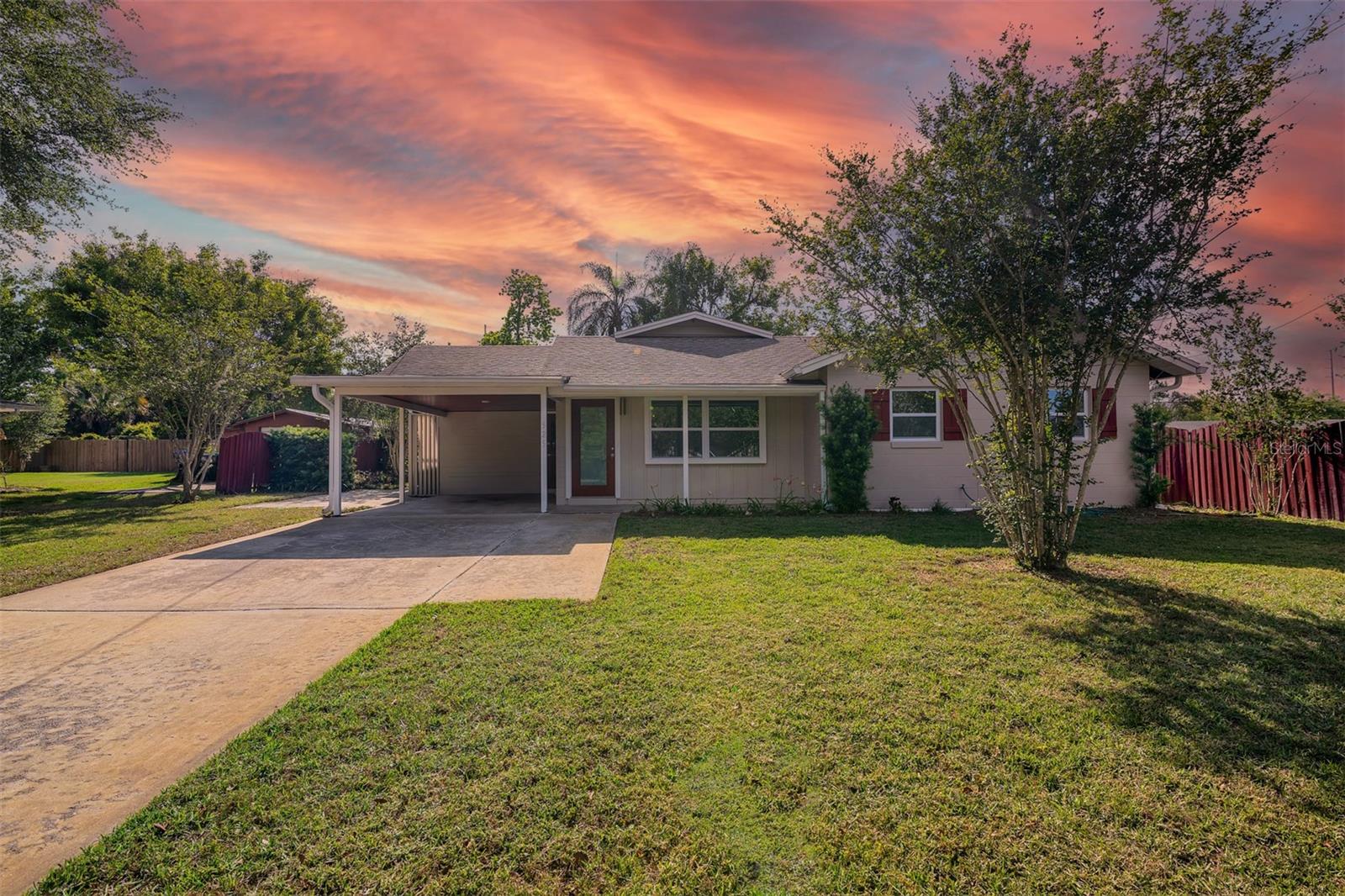 KILLARNEY CIRCLE - Residential