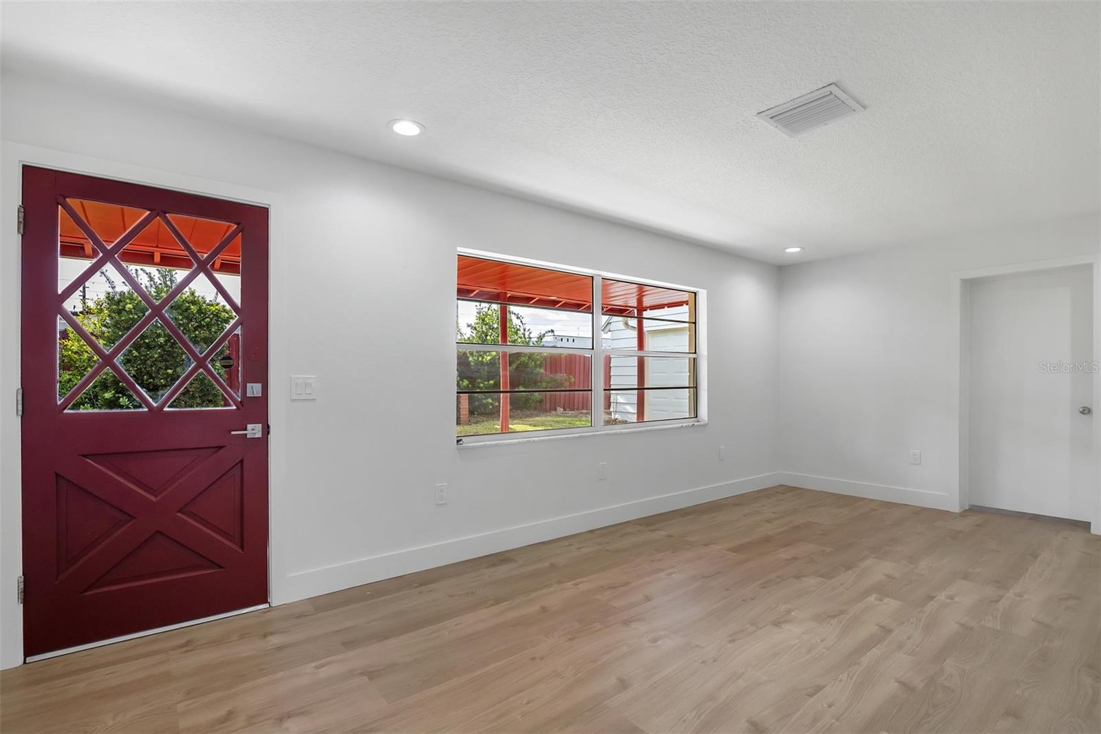 KILLARNEY CIRCLE - Residential