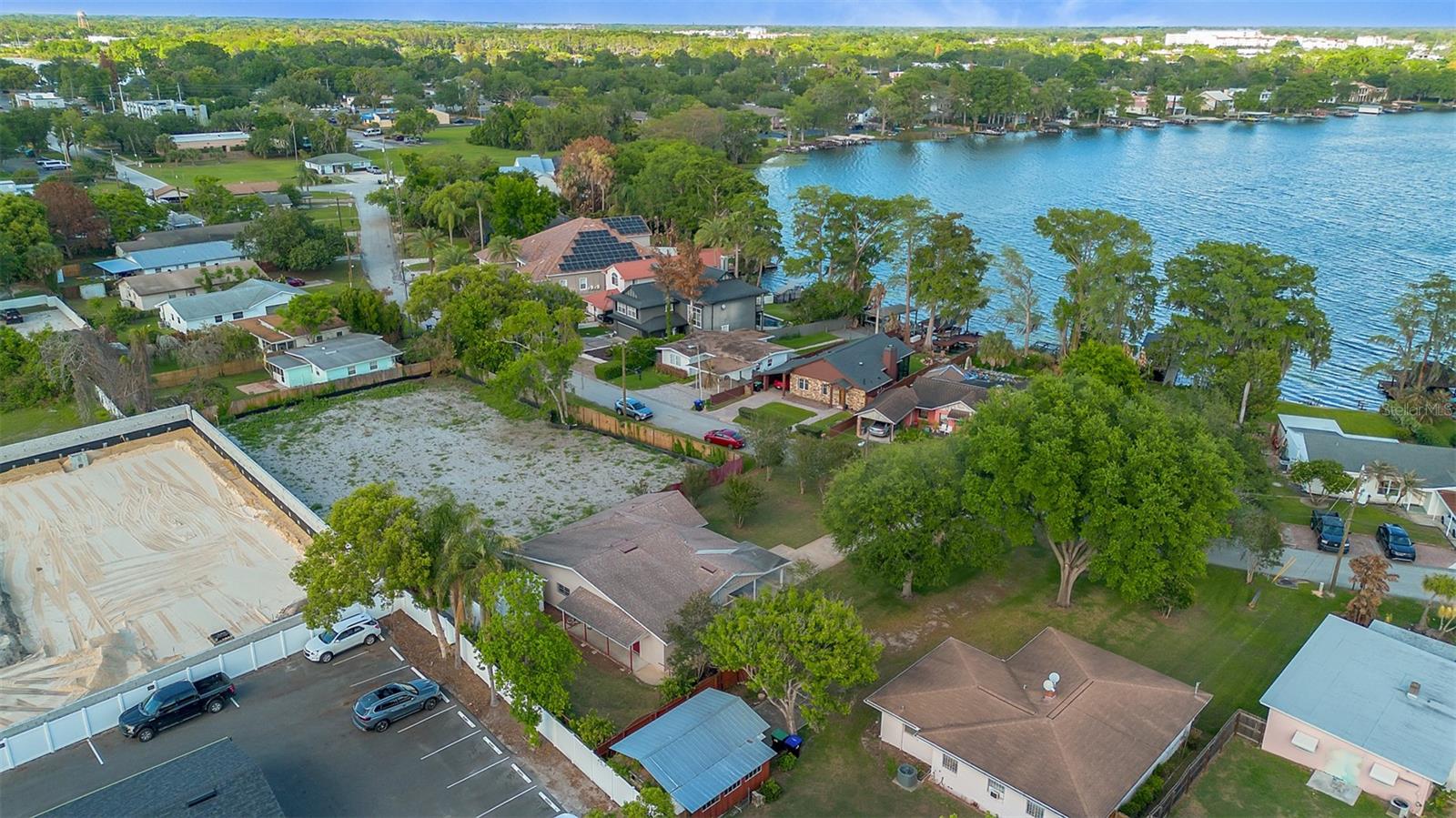 KILLARNEY CIRCLE - Residential