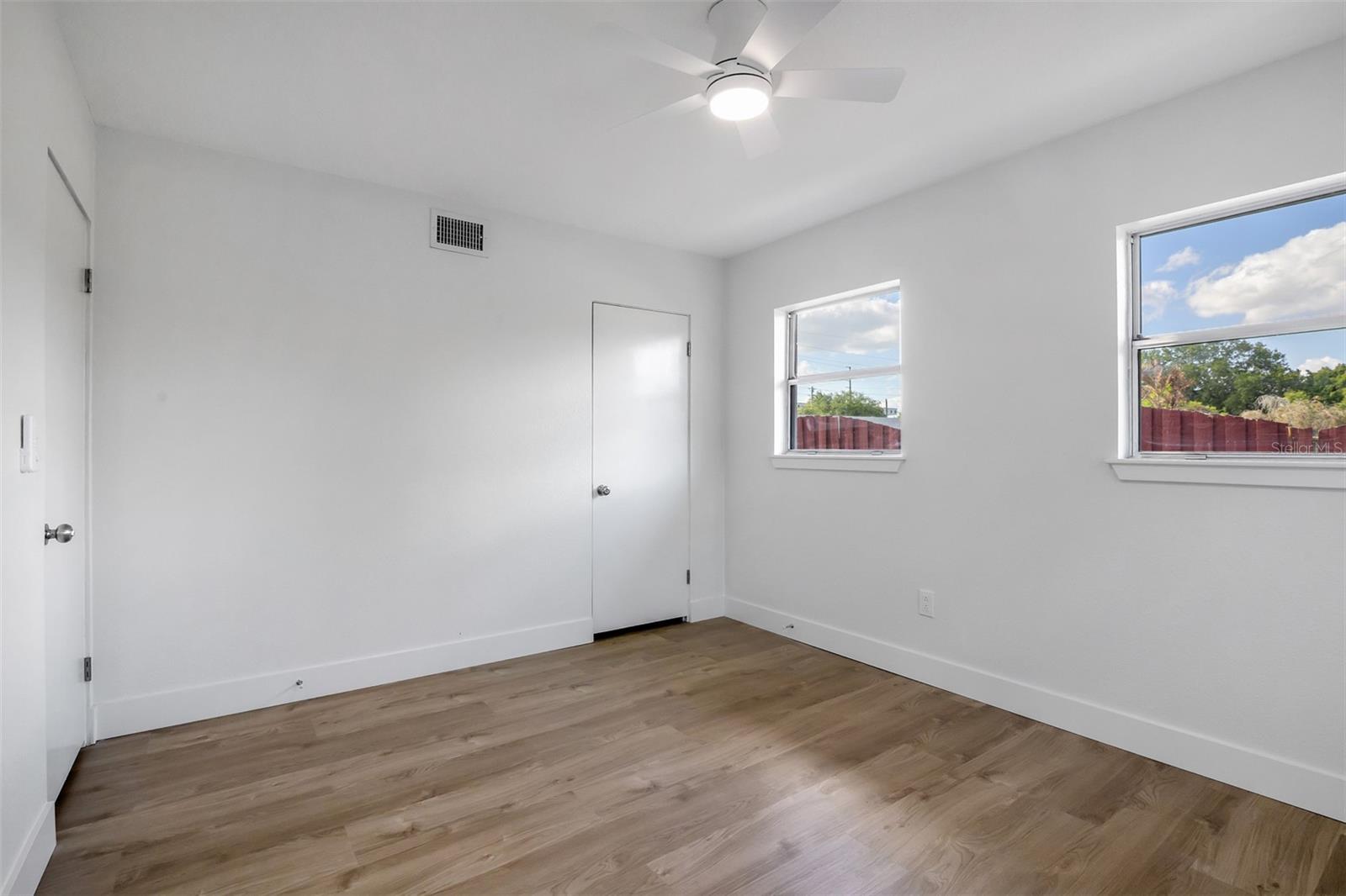 KILLARNEY CIRCLE - Residential