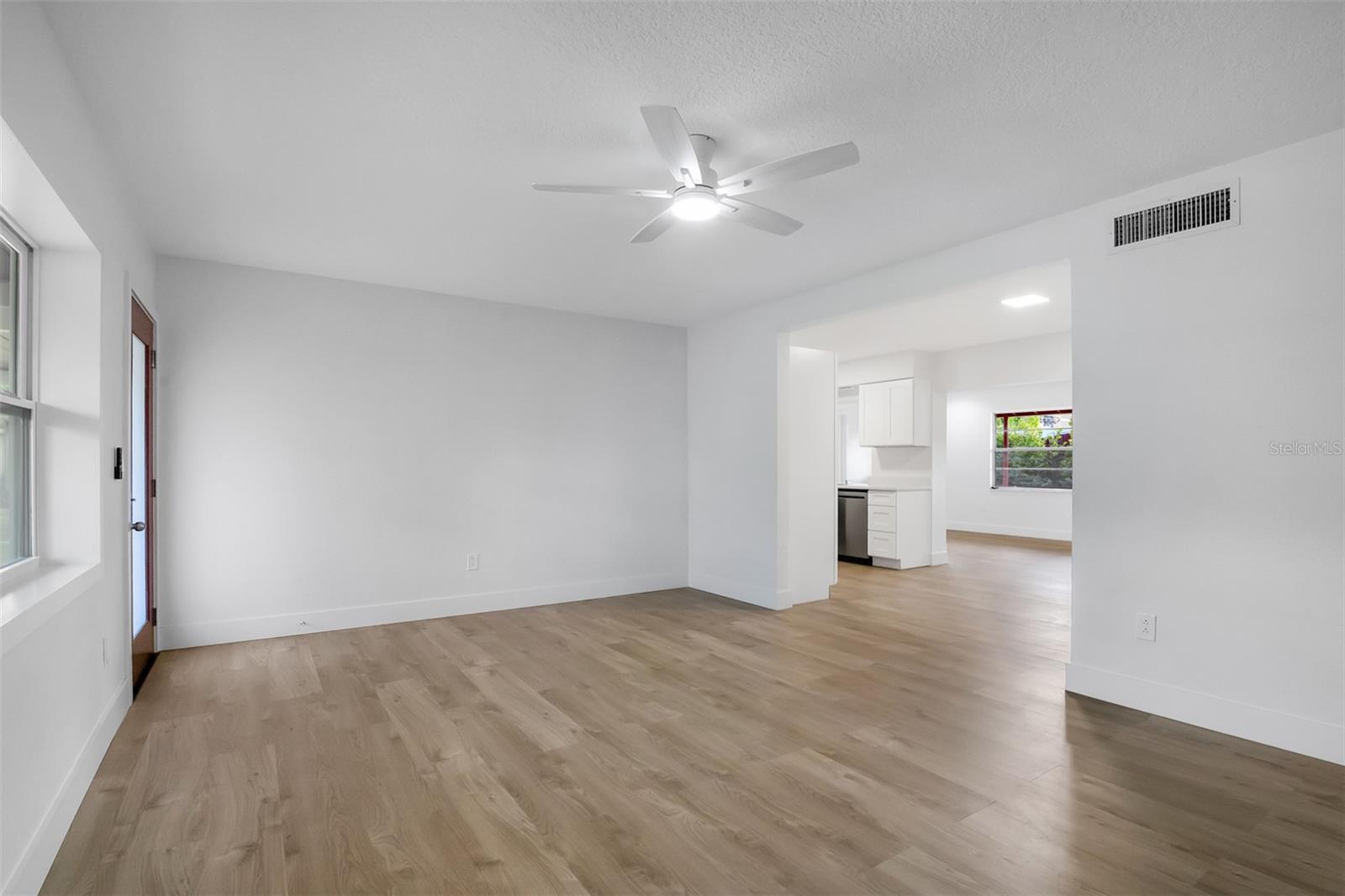 KILLARNEY CIRCLE - Residential