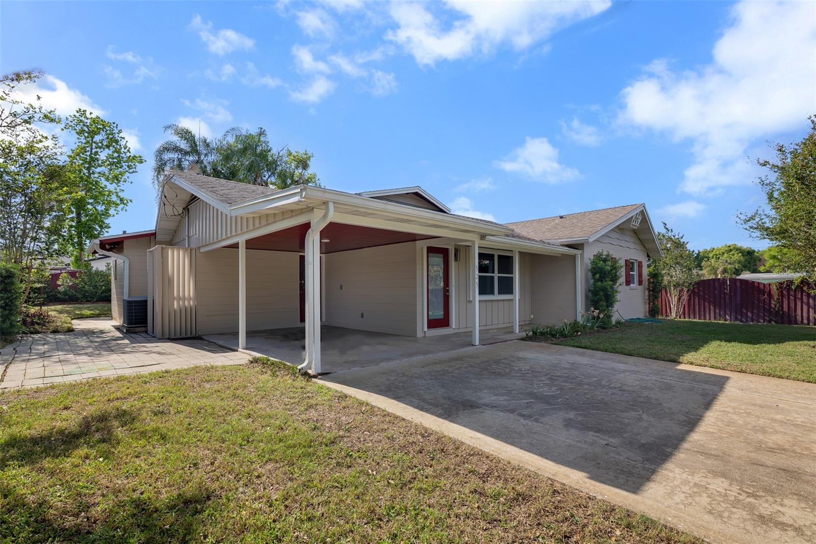KILLARNEY CIRCLE - Residential