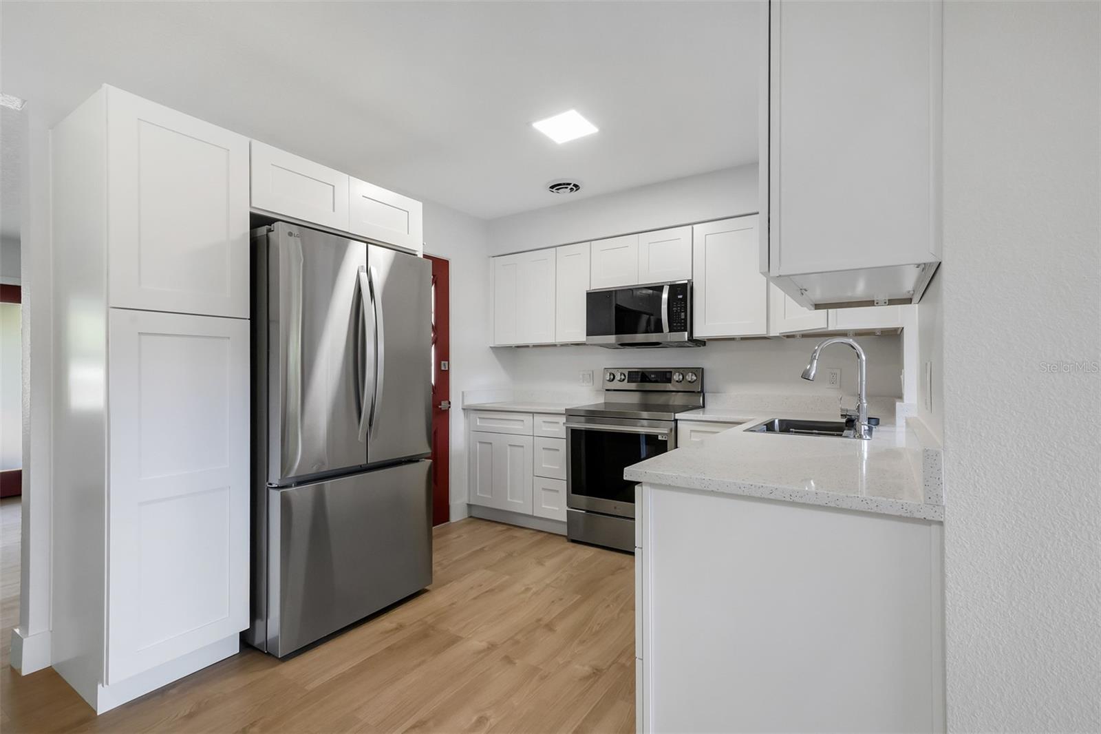 KILLARNEY CIRCLE - Residential