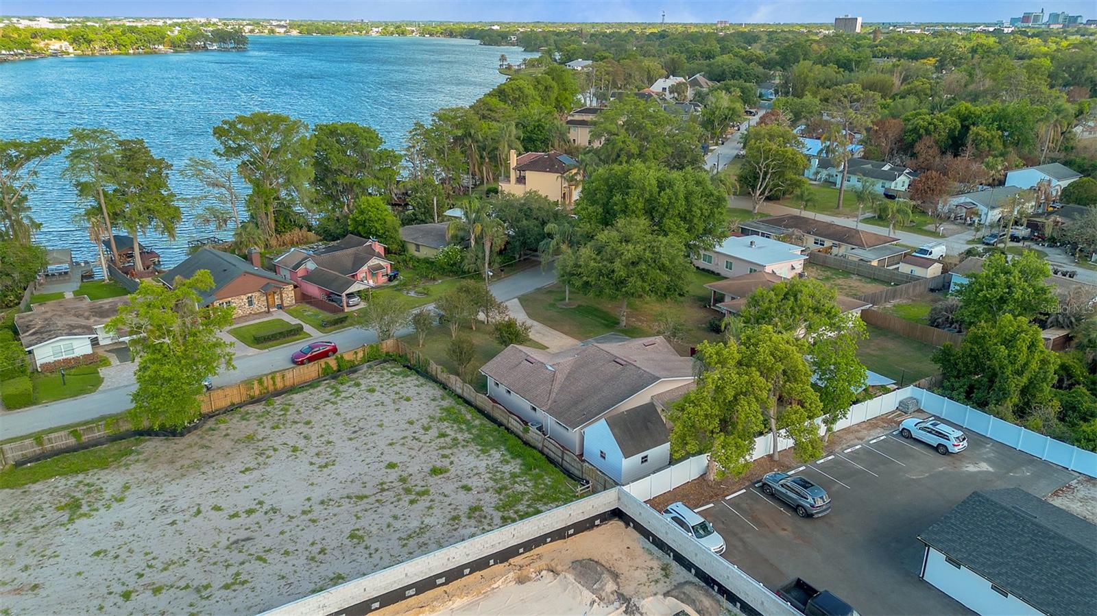 KILLARNEY CIRCLE - Residential