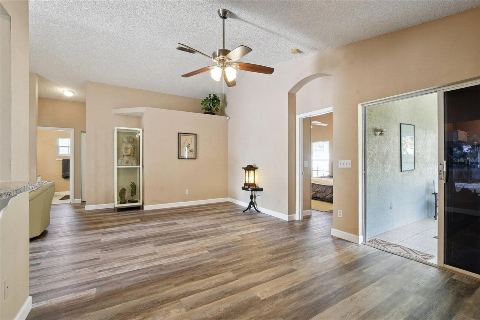 STONEGATE - Residential