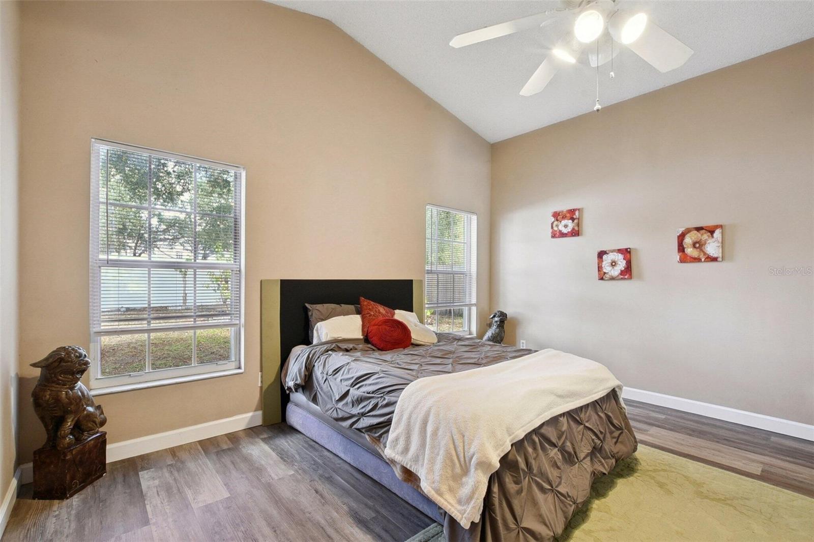 STONEGATE - Residential