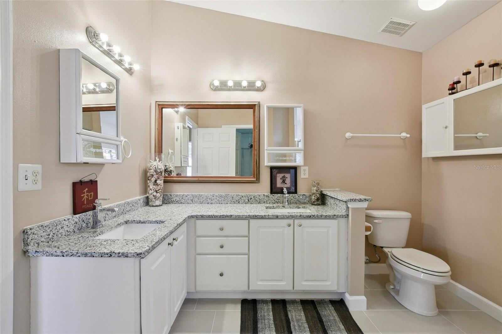 STONEGATE - Residential