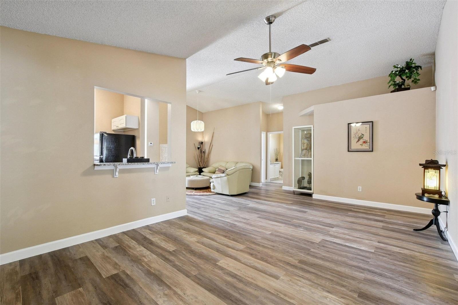 STONEGATE - Residential