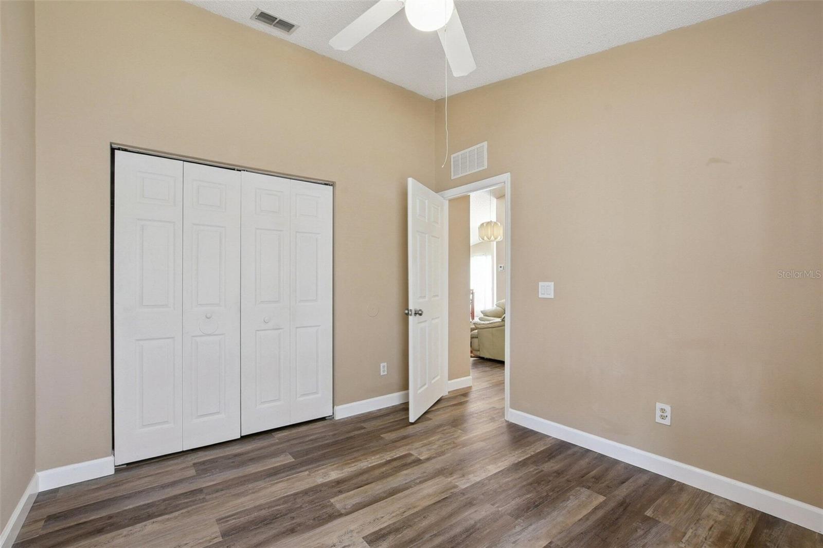 STONEGATE - Residential