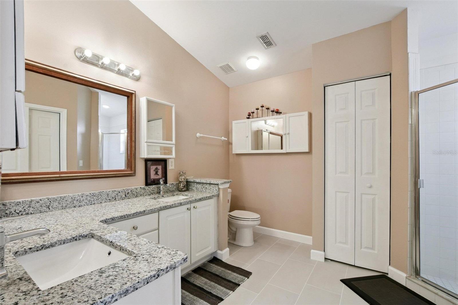 STONEGATE - Residential