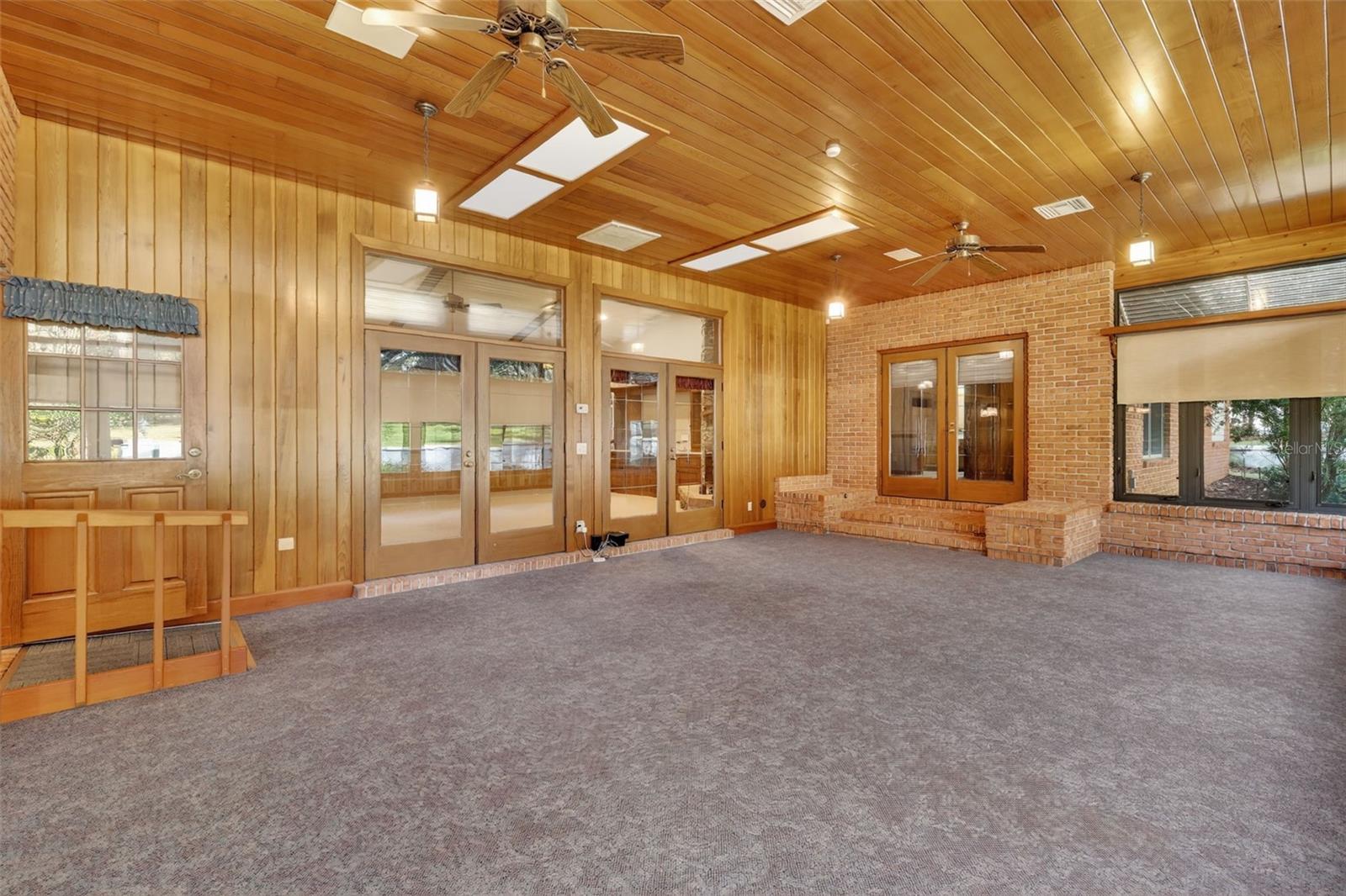 WOODY ACRES FIRST ADD SUB - Residential