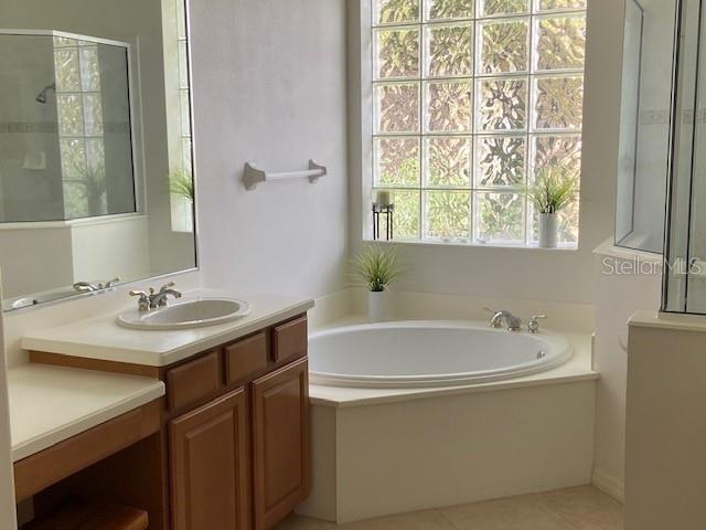 BARTON FARMS - Residential Lease