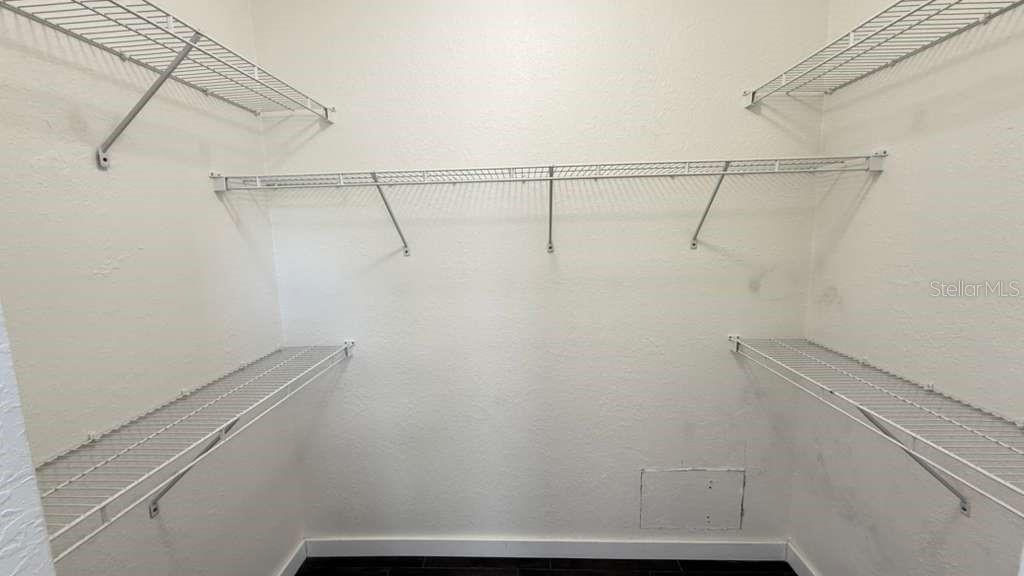 SERENATA CONDO - Residential