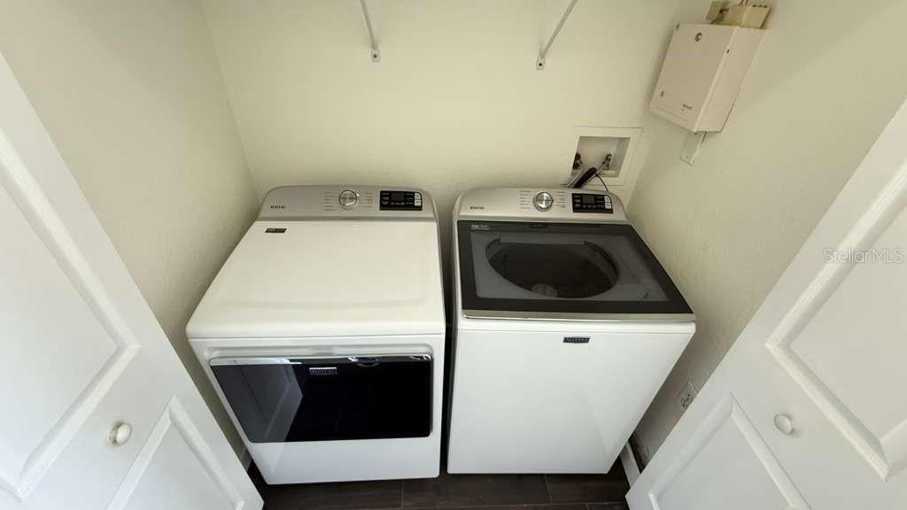 SERENATA CONDO - Residential